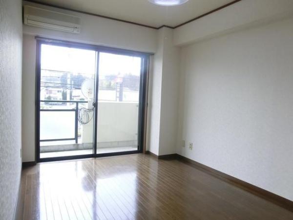 八王子市元八王子町１丁目のマンション