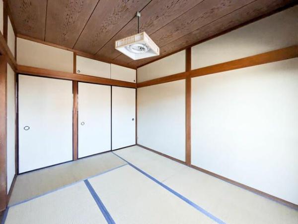 八王子市めじろ台４丁目のアパート