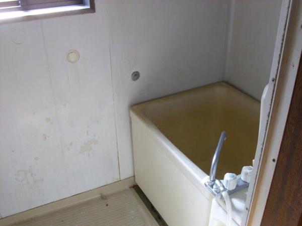 八王子市南浅川町の貸家