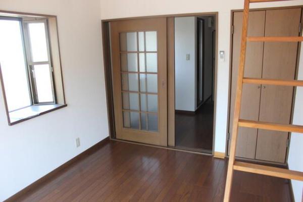 日野市旭が丘１丁目のアパート