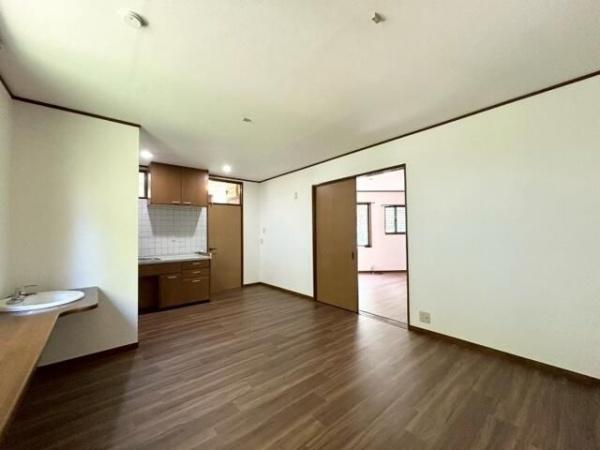 八王子市絹ケ丘１丁目の貸家