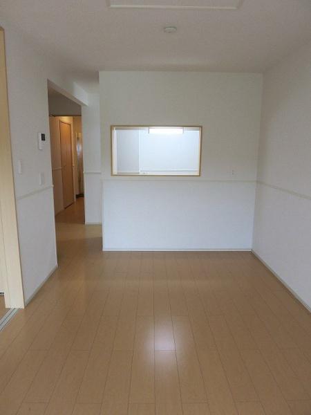 八王子市元八王子町３丁目のアパート