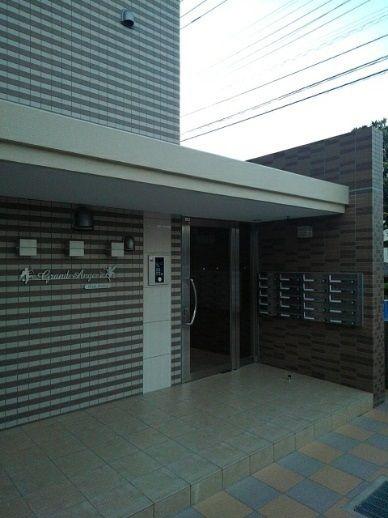 八王子市小比企町のマンション