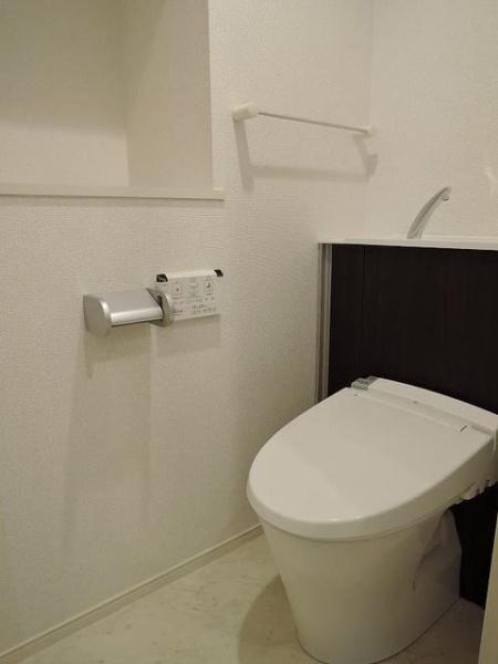 八王子市小比企町のマンション