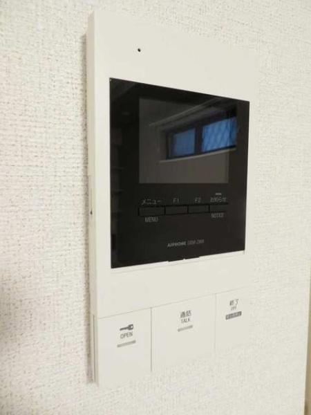八王子市小比企町のアパート