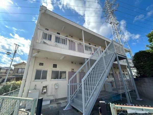 八王子市中野上町１丁目のアパート