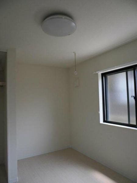 八王子市中野上町３丁目のアパート