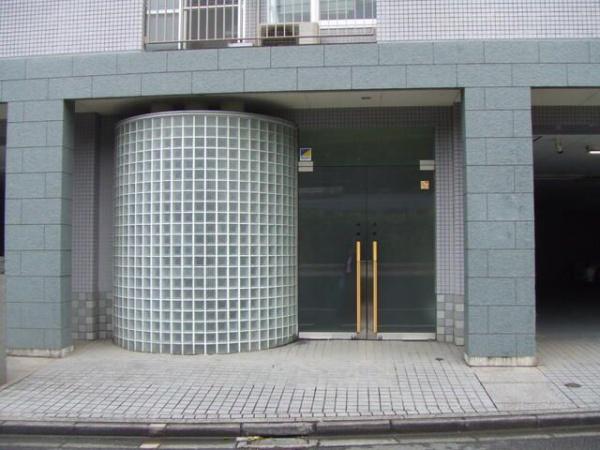 日野市神明３丁目のマンション