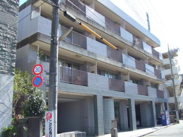 日野市神明３丁目のマンション