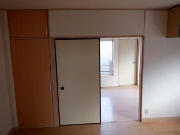 八王子市東浅川町のアパート