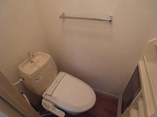 八王子市左入町のアパート