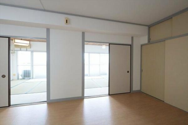 八王子市平岡町のマンション