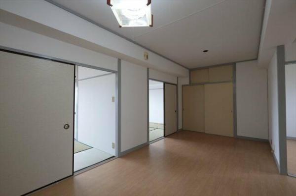 八王子市平岡町のマンション