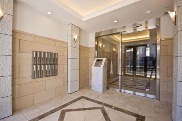 八王子市西片倉１丁目のマンション
