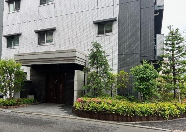 八王子市初沢町のマンション