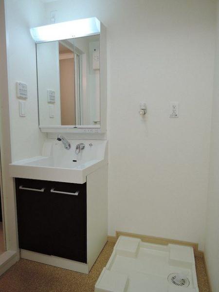 八王子市堀之内３丁目のマンション