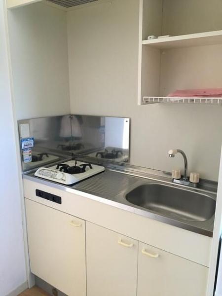 八王子市滝山町１丁目のアパート