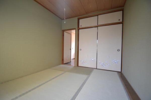 八王子市弐分方町のアパート