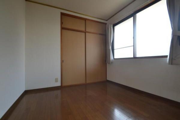 八王子市弐分方町のアパート