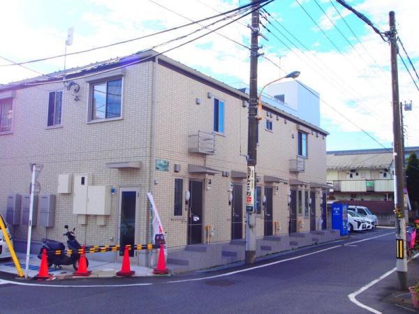 八王子市散田町３丁目のアパート