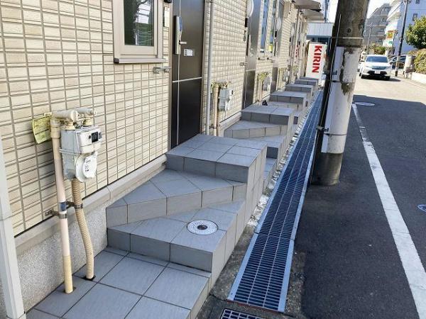 八王子市散田町３丁目のアパート