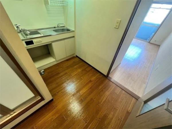 八王子市大和田町５丁目のマンション