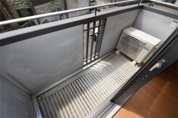 八王子市左入町のアパート