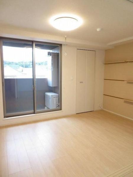 八王子市宇津木町のマンション