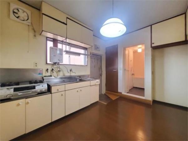 八王子市子安町２丁目のマンション