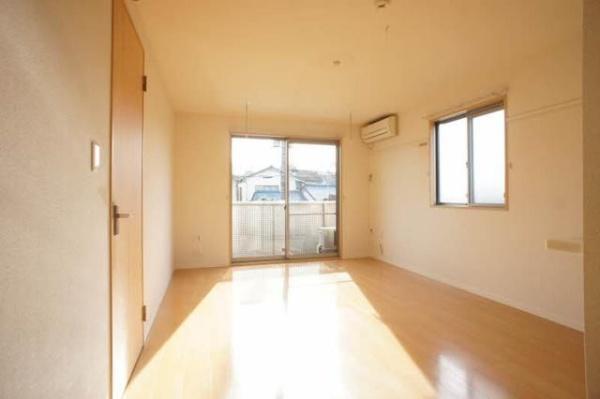 八王子市緑町のアパート