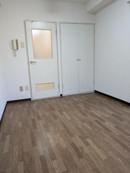 八王子市大和田町５丁目のマンション