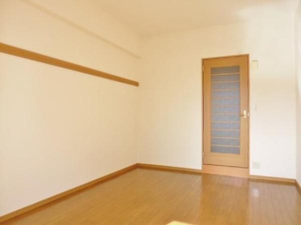 八王子市千人町１丁目のマンション