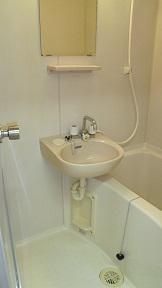 八王子市堀之内３丁目のアパート