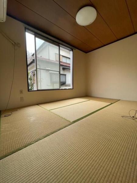 八王子市元八王子町２丁目のアパート