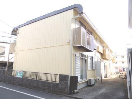 八王子市散田町４丁目のアパート