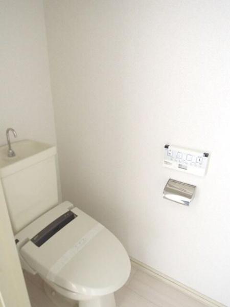八王子市散田町４丁目のアパート