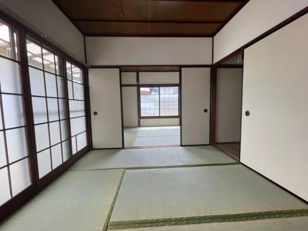 八王子市弐分方町の貸家