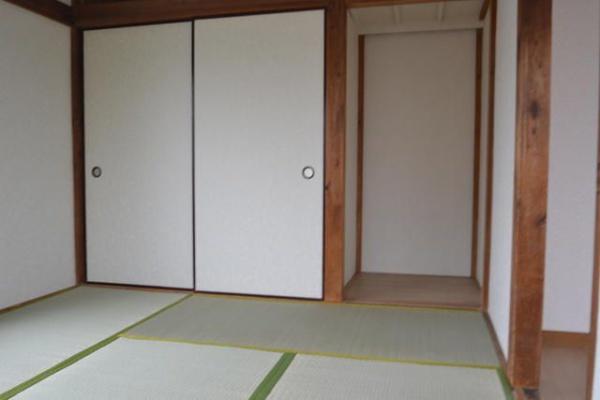 八王子市上壱分方町のアパート