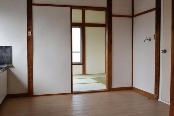 八王子市上壱分方町のアパート