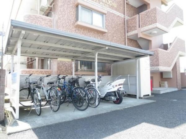 八王子市椚田町のマンション
