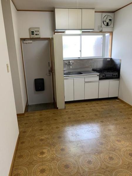 八王子市中野町のアパート