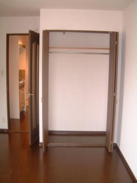 八王子市東中野のアパート