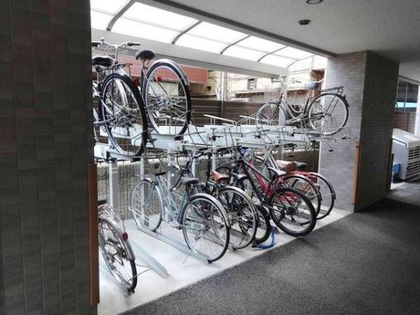 日野市日野本町３丁目のマンション