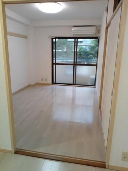 八王子市南大沢２丁目のマンション