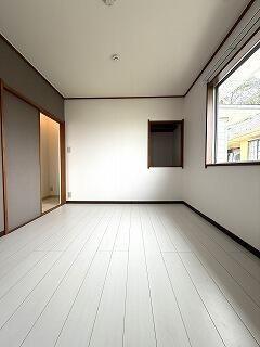 ピロティ日野