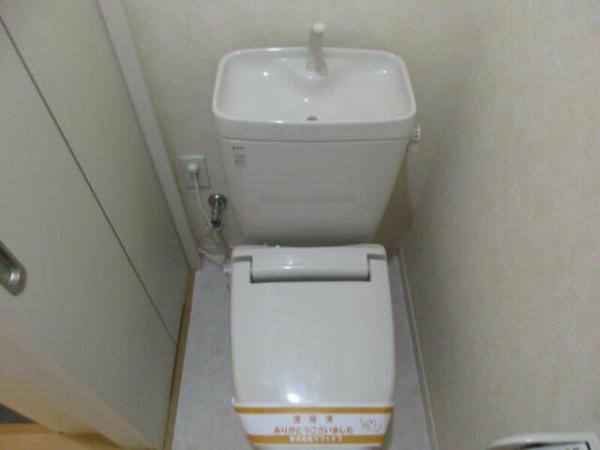 八王子市七国１丁目のアパート