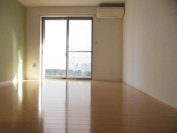 八王子市七国１丁目のアパート