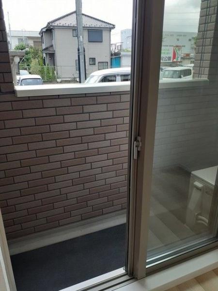コントラスト