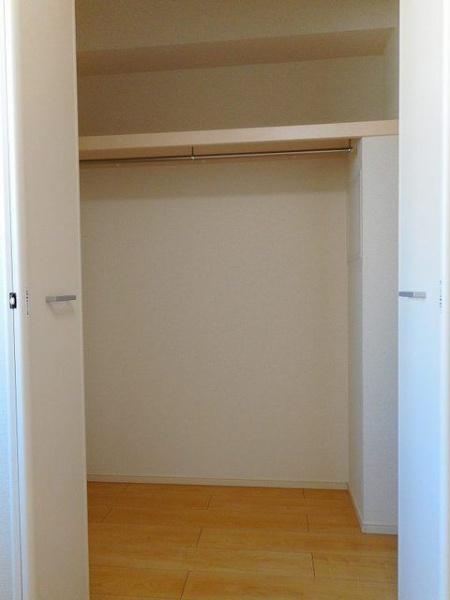 STILL2
