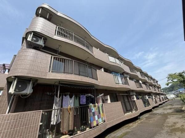 クラウンハウス